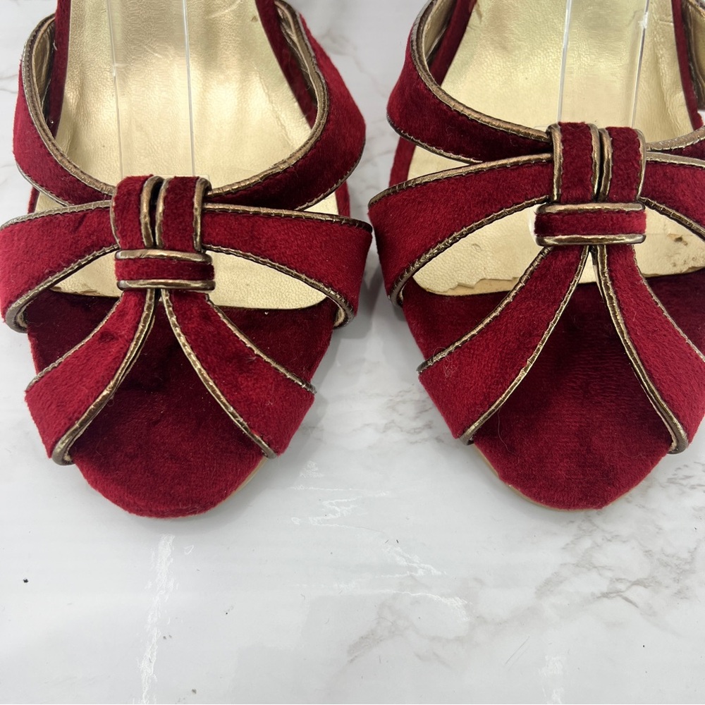 Joyfolie Red Velvet Women's Heels - Picture 2 of 8
